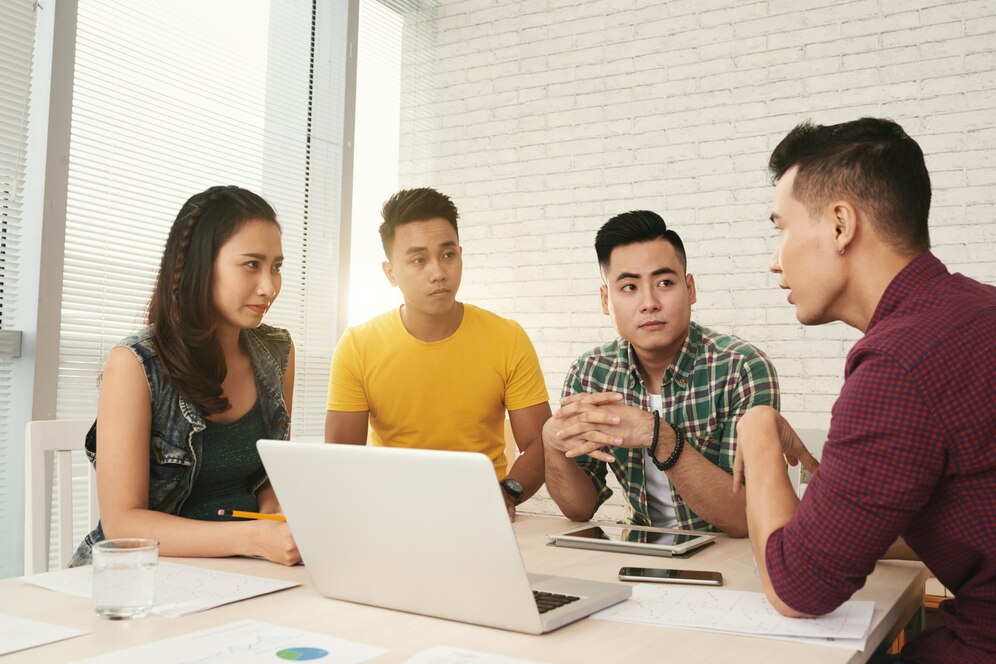 circle yang tepat penting untuk men support kita menjadi kaya dan sukses
