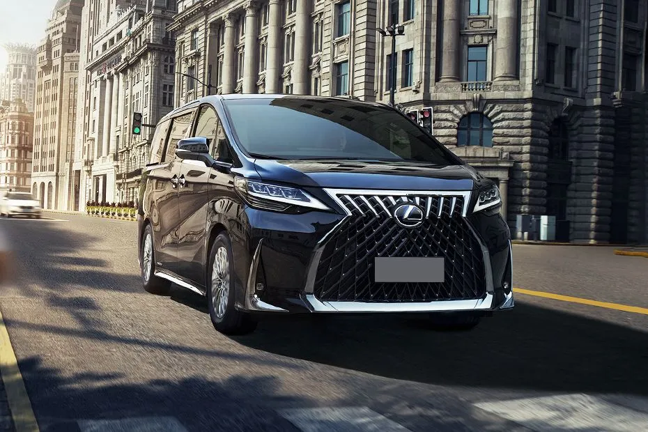 Lexus LM350 salah satu koleksi mobil mewah pengacara kondang Hotman Paris
