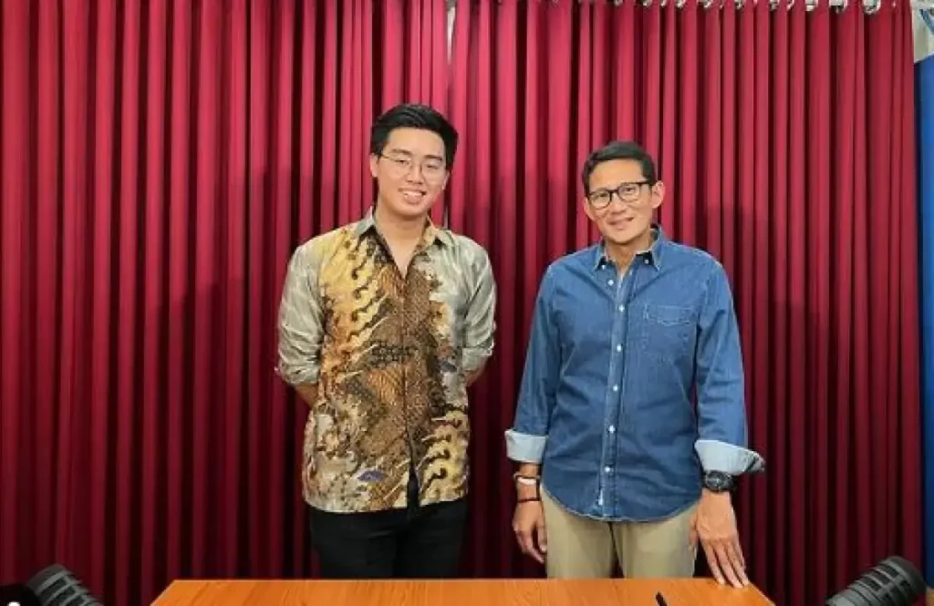 timothy ronald bersama mentornya, sandiaga uno