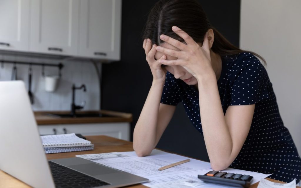 Cara Mengatasi Anxiety Yang Dipicu Masalah Keuangan