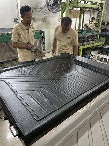 Maklon Produk Otomotif Lokal vs Luar Negeri: Untung Mana?